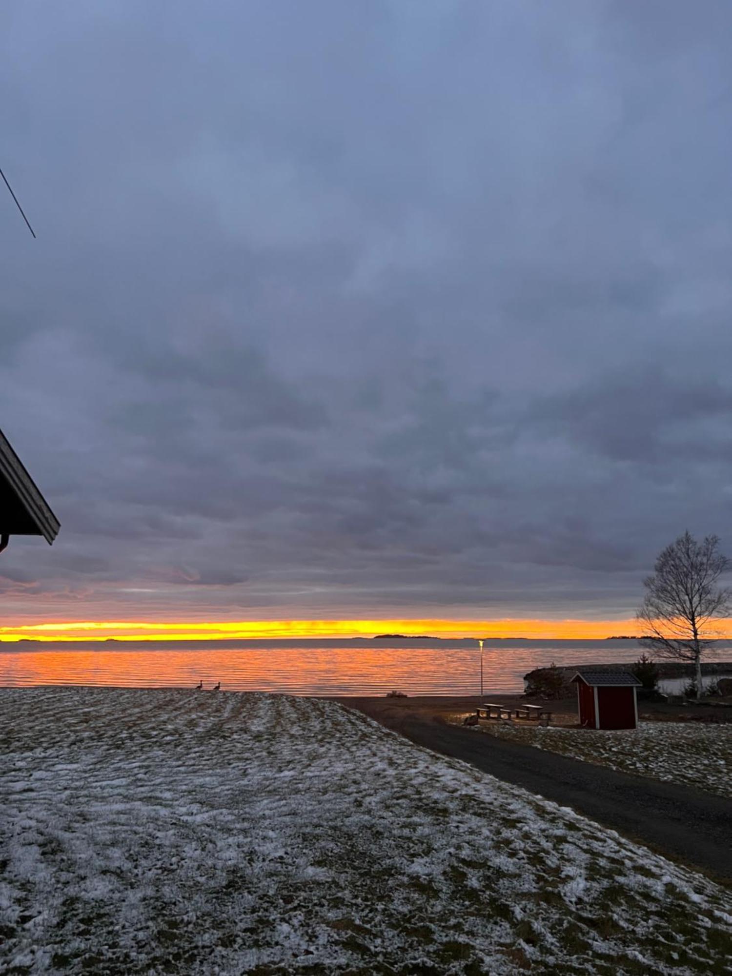 Askevikstugby Villa Sjötorp Exteriör bild